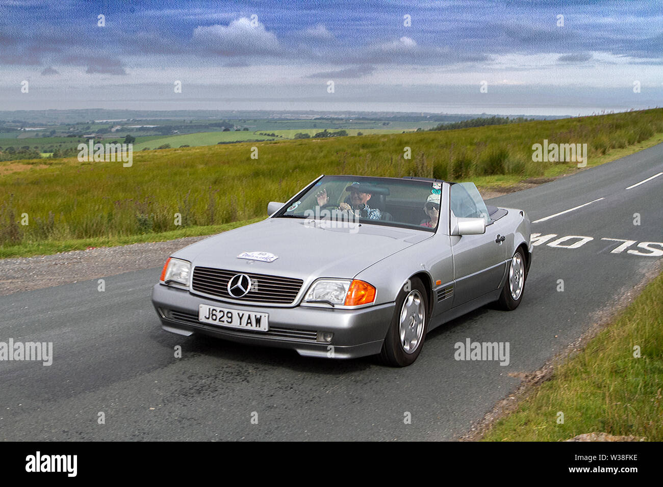 Lancashire Automobile Club costa a costa 2019; a partire da Midland Hotel a Morecambe e finendo a Dunsley Hall di Sandsend vicino a Whitby questa annata auto coast to coast rally percorso attraversa le alture del fantastico paesaggio nel trogolo di Bowland con viste sulla baia di Morecambe. La manifestazione è aperta ai classici e amati vetture del patrimonio di tutte le età assumendo la sfida di un percorso lungo circa 170 miglia di sentieri e strade di Inghilterra rurale. Foto Stock