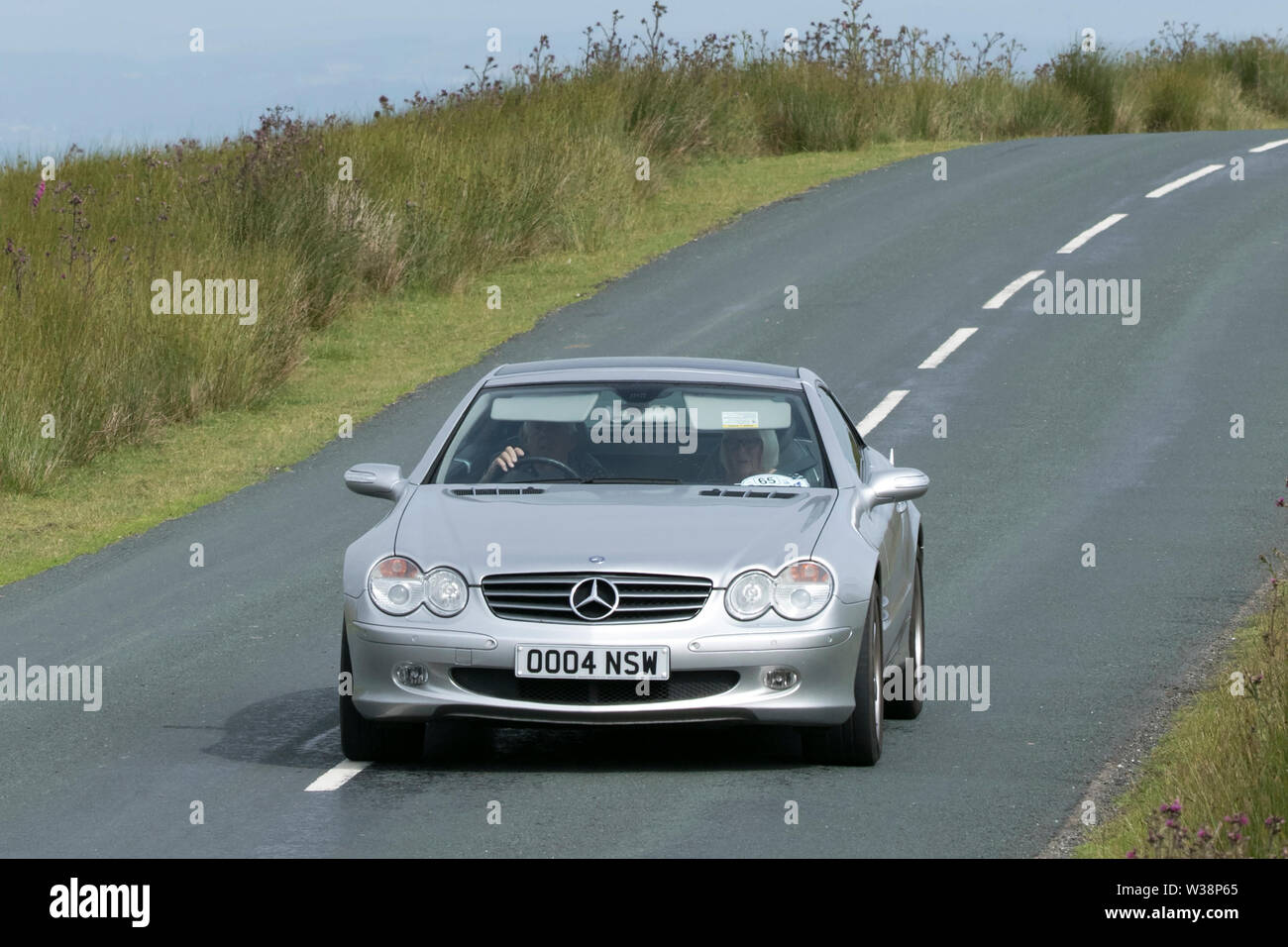 Lancashire Automobile Club costa a costa 2019; a partire da Midland Hotel a Morecambe e finendo a Dunsley Hall di Sandsend vicino a Whitby questa annata auto coast to coast rally percorso attraversa le alture del fantastico paesaggio nel trogolo di Bowland con viste sulla baia di Morecambe. La manifestazione è aperta ai classici e amati vetture del patrimonio di tutte le età assumendo la sfida di un percorso lungo circa 170 miglia di sentieri e strade di Inghilterra rurale. Foto Stock