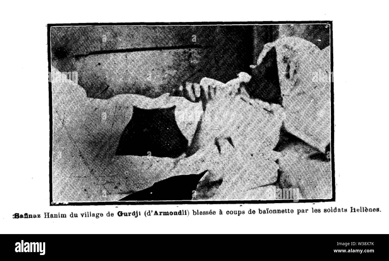 Feriti donne musulmane- Gurdji village- Armoudli Armutlu- Foto Stock