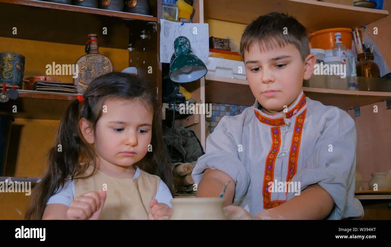 Classe ceramica e workshop Foto Stock