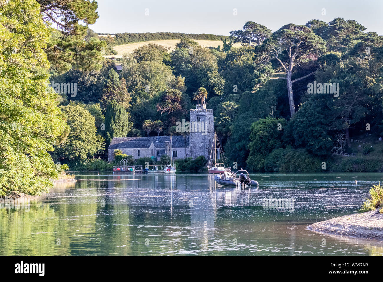 St Just-in-Roseland Chiesa, Spring Tide Foto Stock