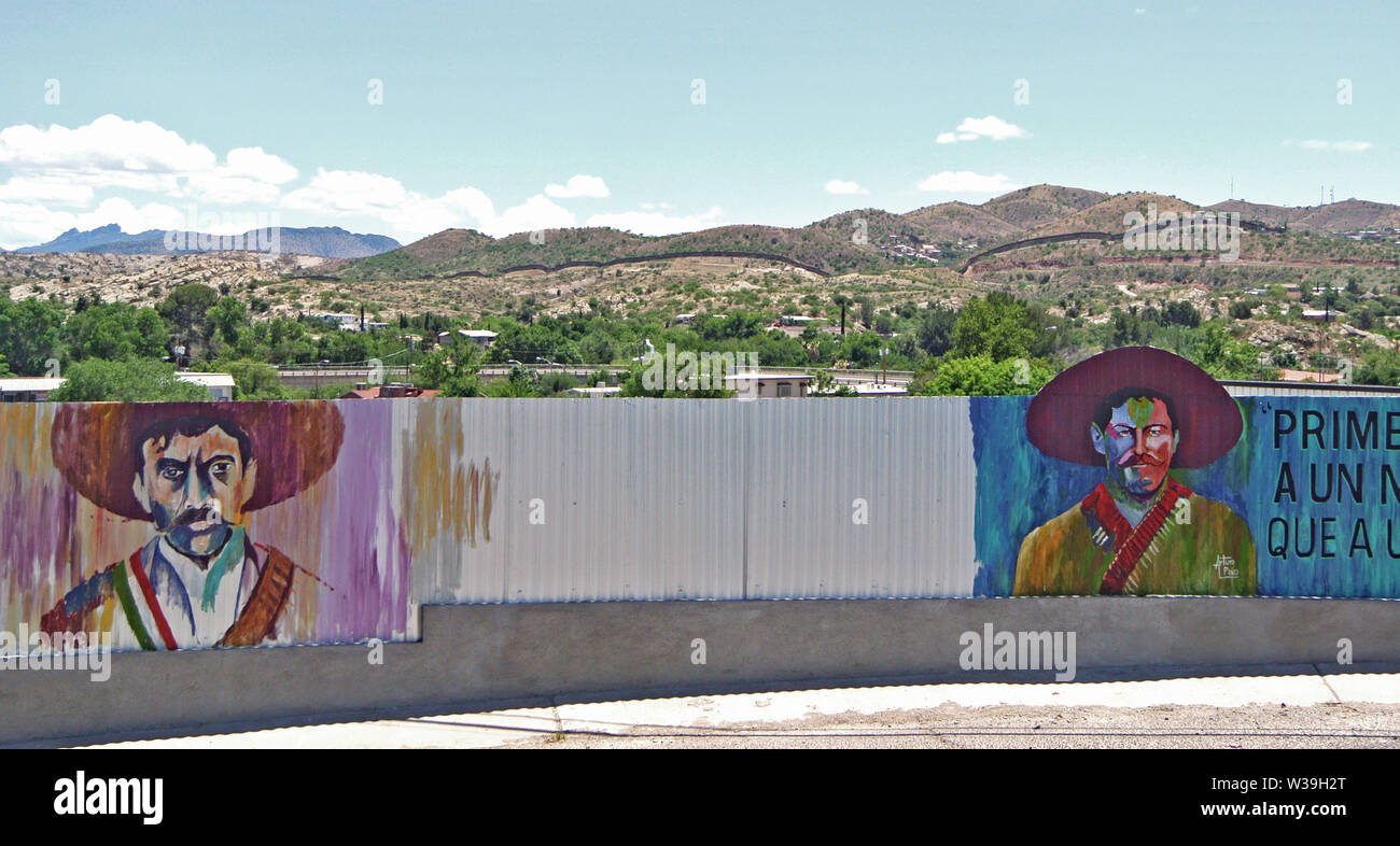 Murale dei generali messicani Zapata e Pancha Via vicino confine a Nogales usa Foto Stock