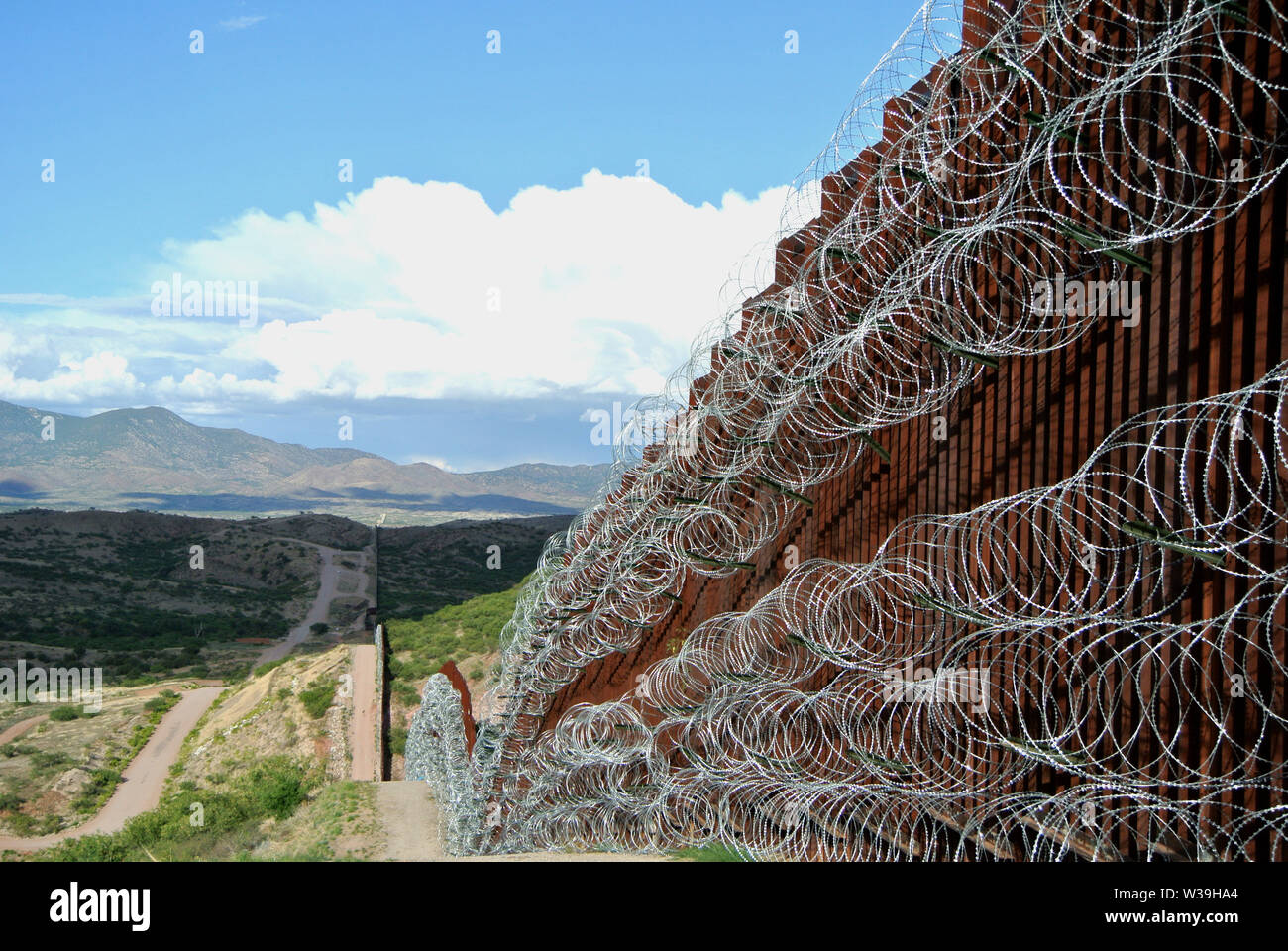 Noi recinzione di confine Nogales Arizona Foto Stock