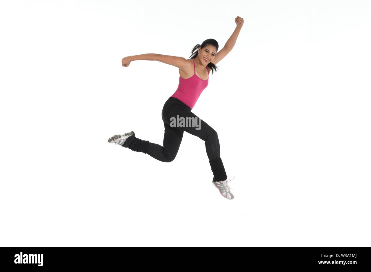Ritratto di una donna del salto in aria Foto Stock