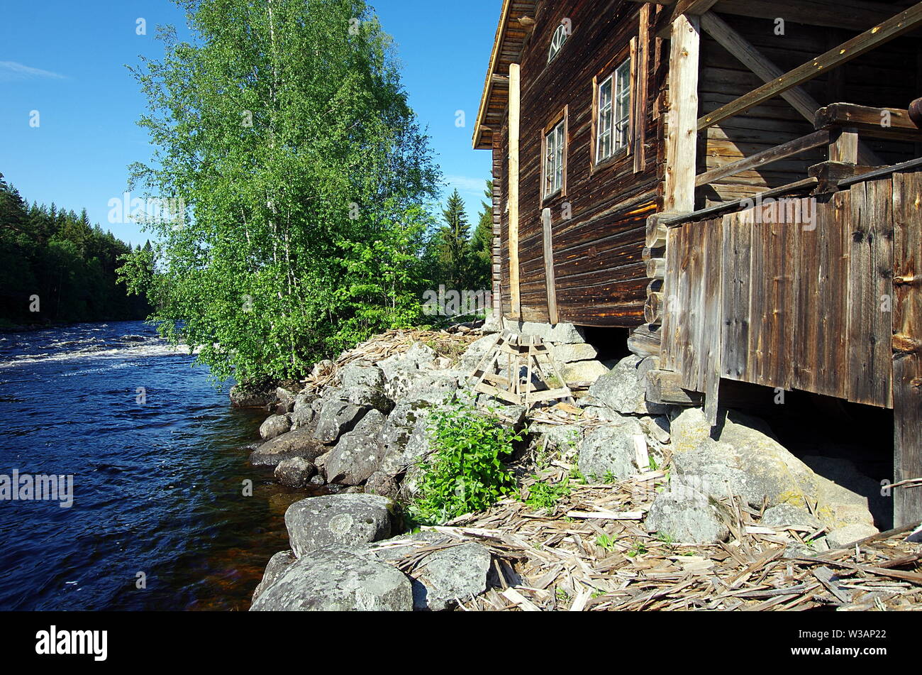 Il vecchio e abbandonato mulino Utanheds nel Vansbro Kommun di Dalarna,la Svezia è stata utilizzata per realizzare differenti fiore per pane da vari cereali. Foto Stock