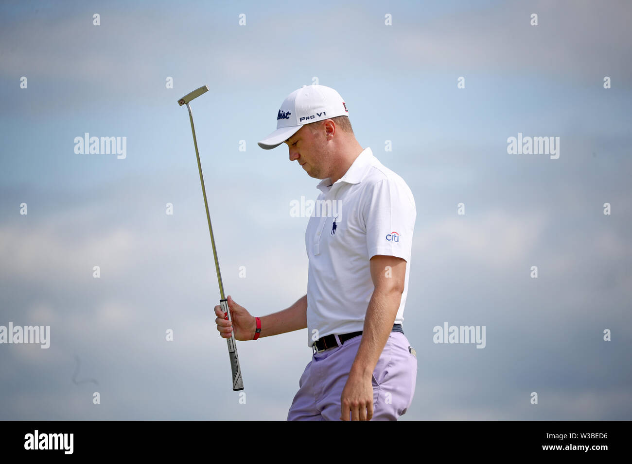 Stati Uniti d'America's Justin Thomas il 8 verde durante il giorno 4 dell'Aberdeen investimenti Standard Scottish Open al Renaissance Club, North Berwick. Foto Stock