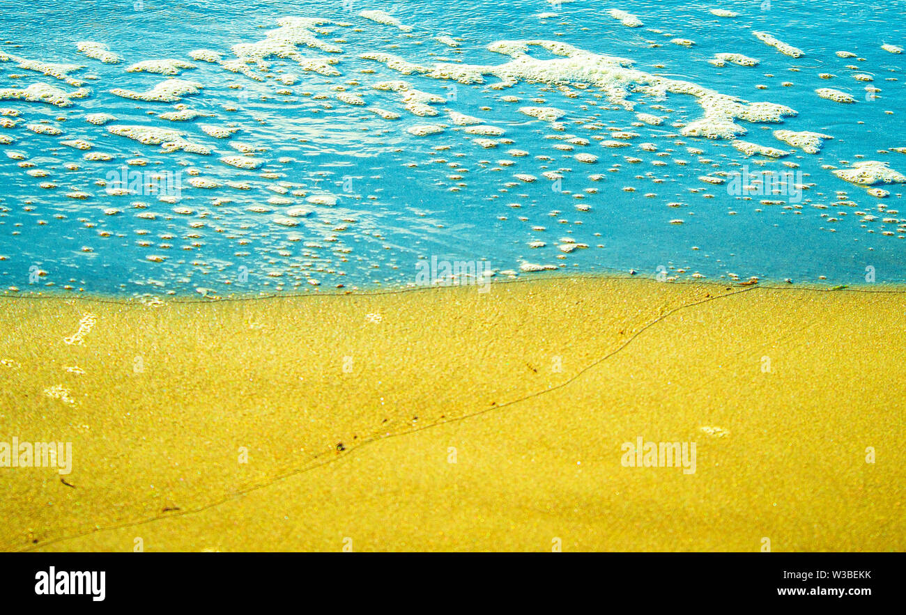 Ucraina bandiera dalla spiaggia del mare Foto Stock