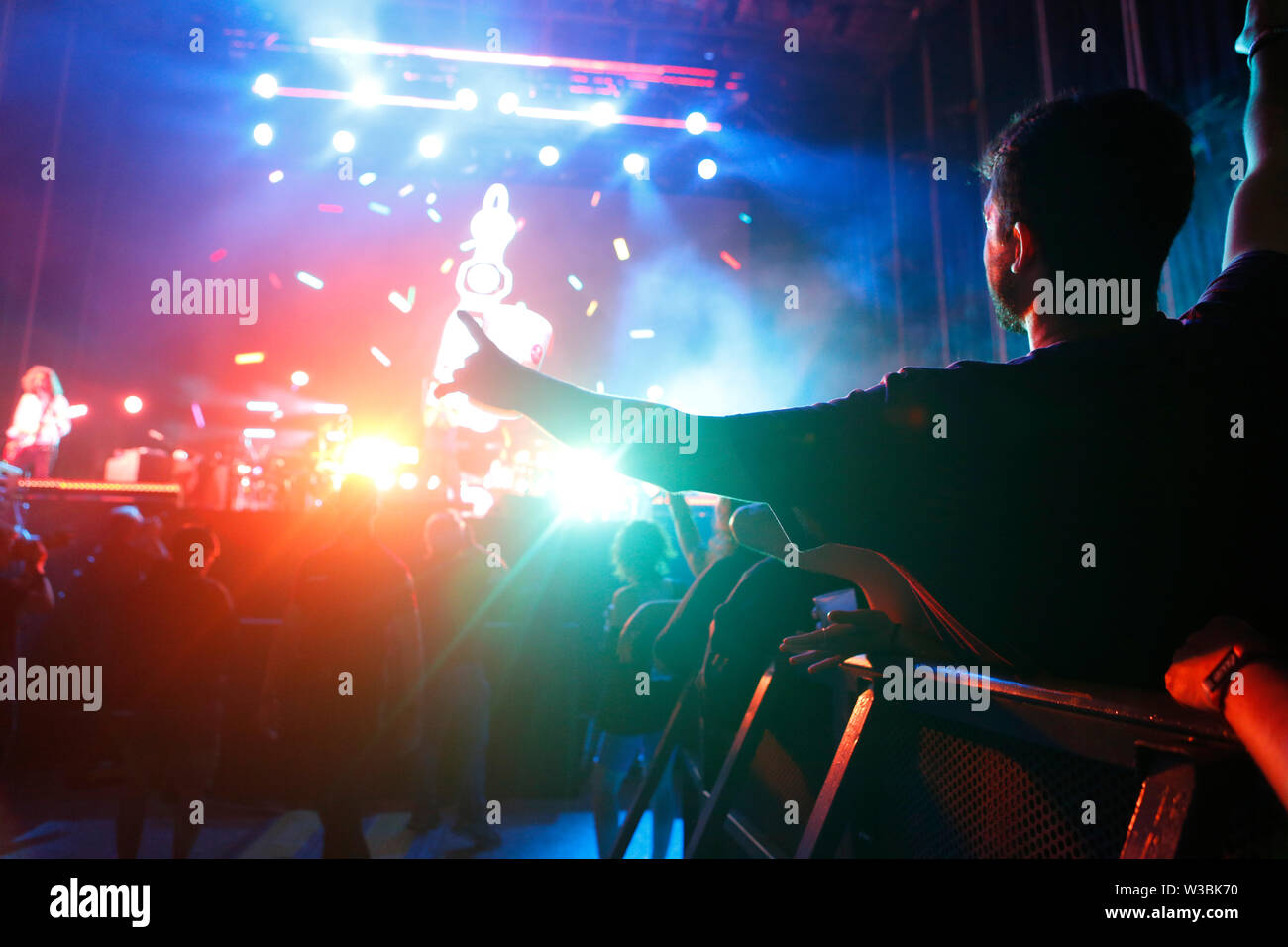 Tifosi durante un festival musicale a Maiorca Foto Stock