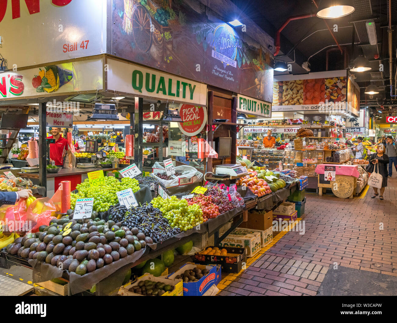 Produrre bancarelle in il Mercato Centrale di Adelaide, Adelaide, South Australia, Australia Foto Stock