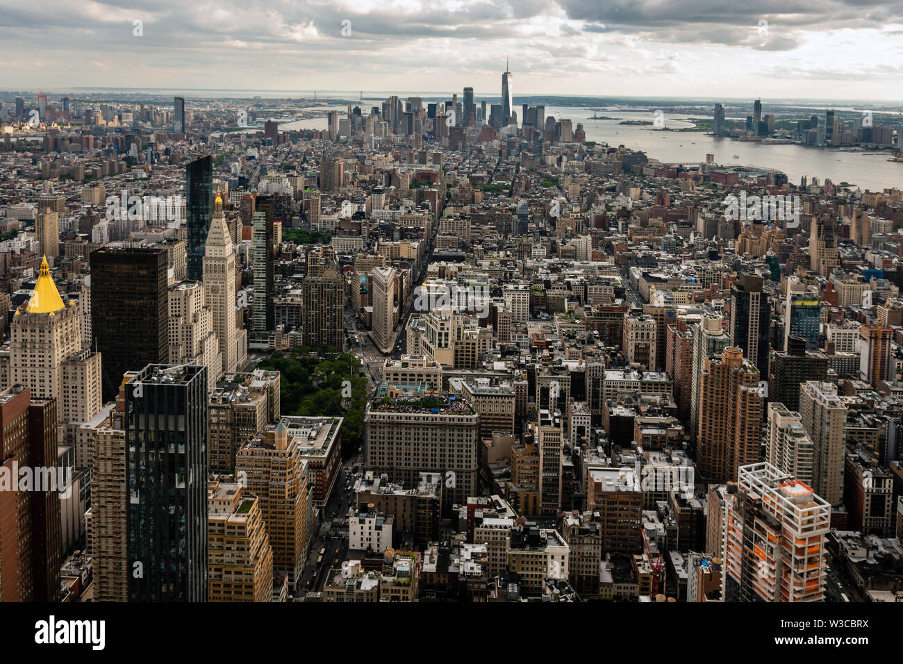 New York, Stati Uniti d'America - 6 Giugno 2019: New York City. Splendida vista aerea di Manhattan Midtown grattacieli - Immagine Foto Stock