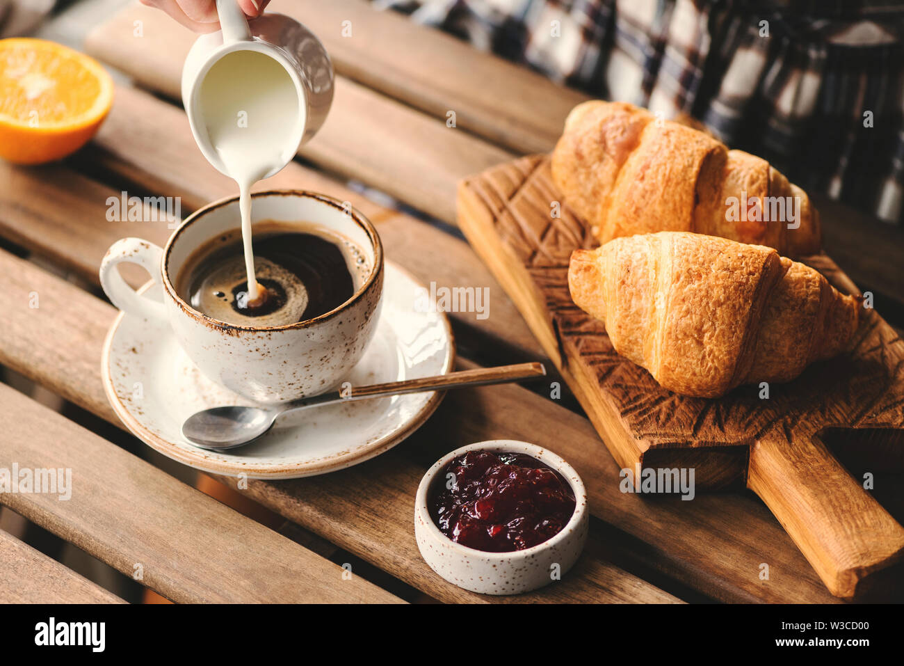 Tazza Colazione In Porcellana Crema Con Piattino – Elegante E Innovativa - 6