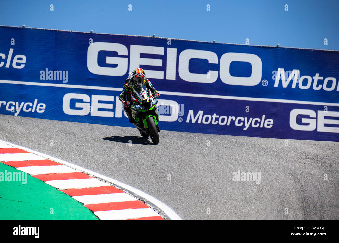 Monterey, CA, Stati Uniti d'America. 13 Luglio, 2019. Un # 1 Jonathan Rea proveniente nella struttura di cavatappi durante il Motul FIM Superbike World Championship Geico U.S. Giro del Mondo SBK gara 1a Weathertech Raceway Laguna Seca Monterey, CA Thurman James/CSM/Alamy Live News Foto Stock