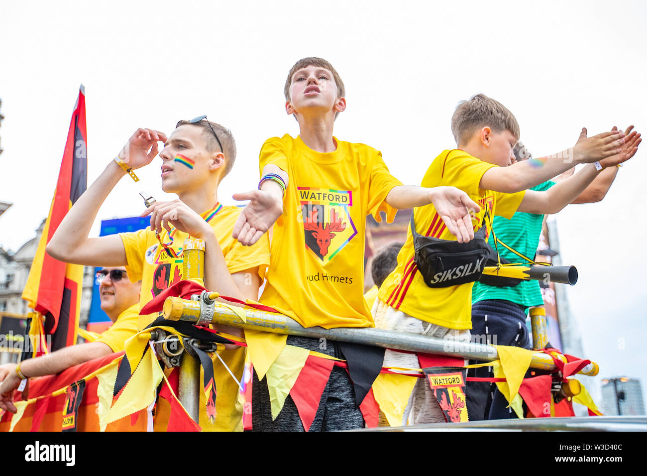 London Pride 2019 Marzo Parade protesta Gay LGBT LGBTQ Lesbica Foto Stock