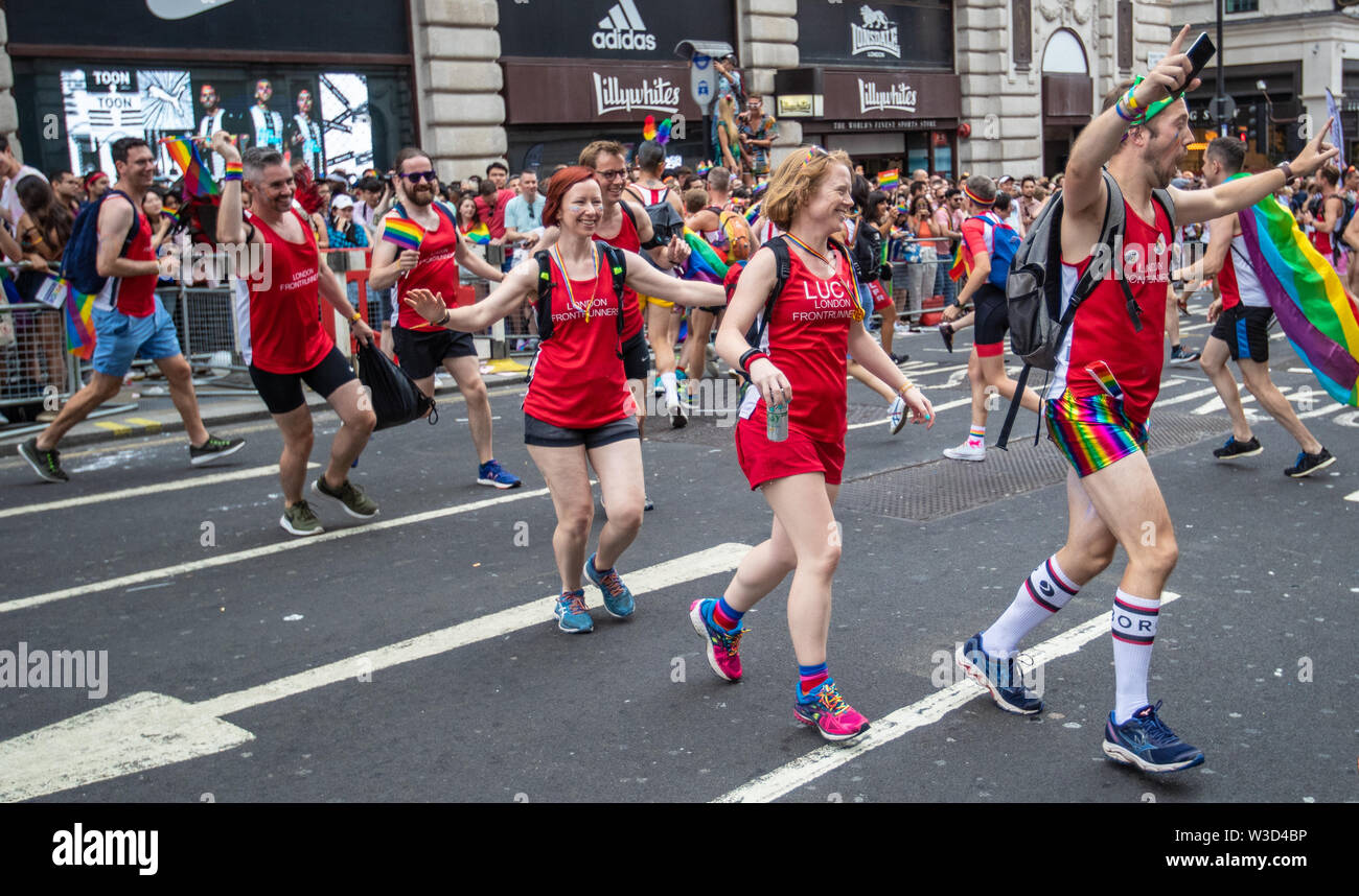 London Pride 2019 Marzo Parade protesta Gay LGBT LGBTQ Lesbica Foto Stock