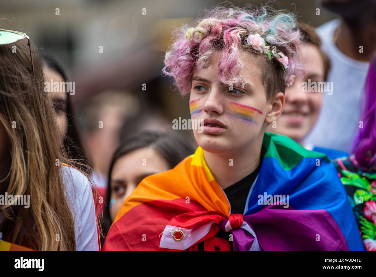 London Pride 2019 Marzo Parade protesta Gay LGBT LGBTQ Lesbica Foto Stock