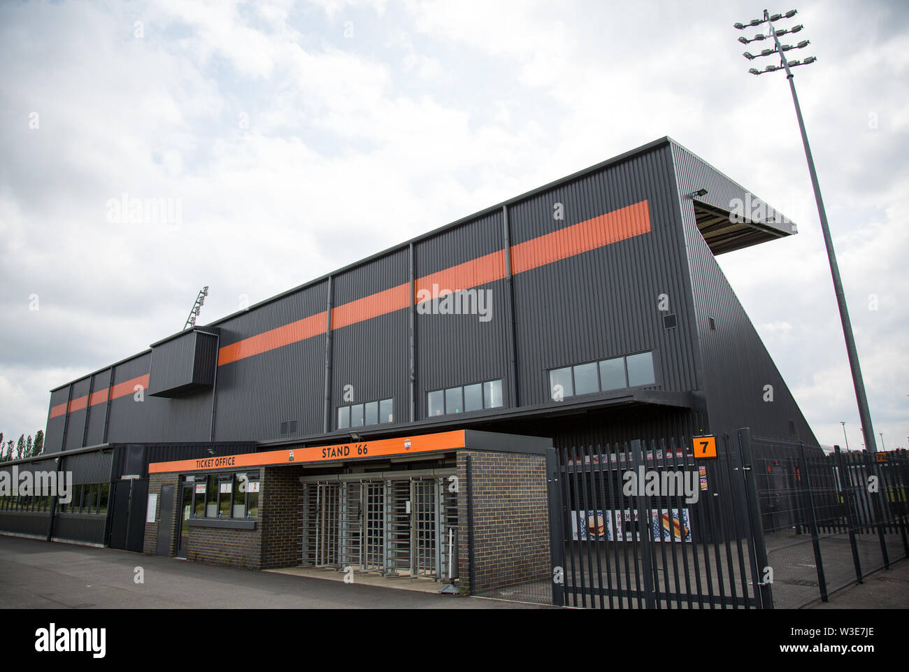 Vista generale dello stadio a monte della pre stagione amichevole tra Barnett / Wycombe Wanderers all'alveare, Londra, Inghilterra il 13 luglio 2019. Ph Foto Stock