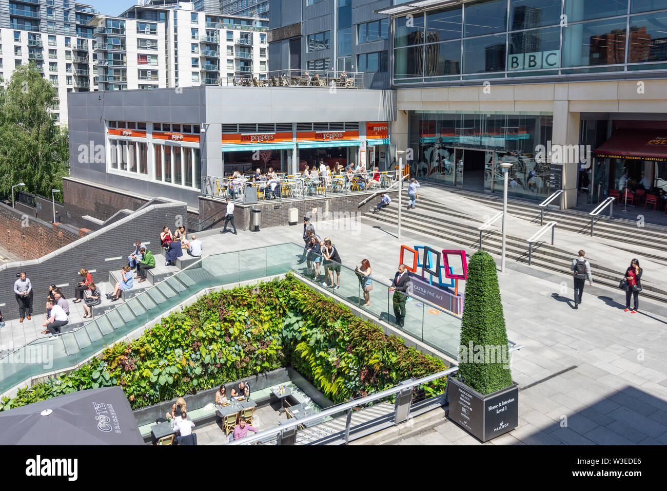 Ingresso alla Mailbox shopping centre, Wharfside Street, Birmingham, West Midlands, England, Regno Unito Foto Stock