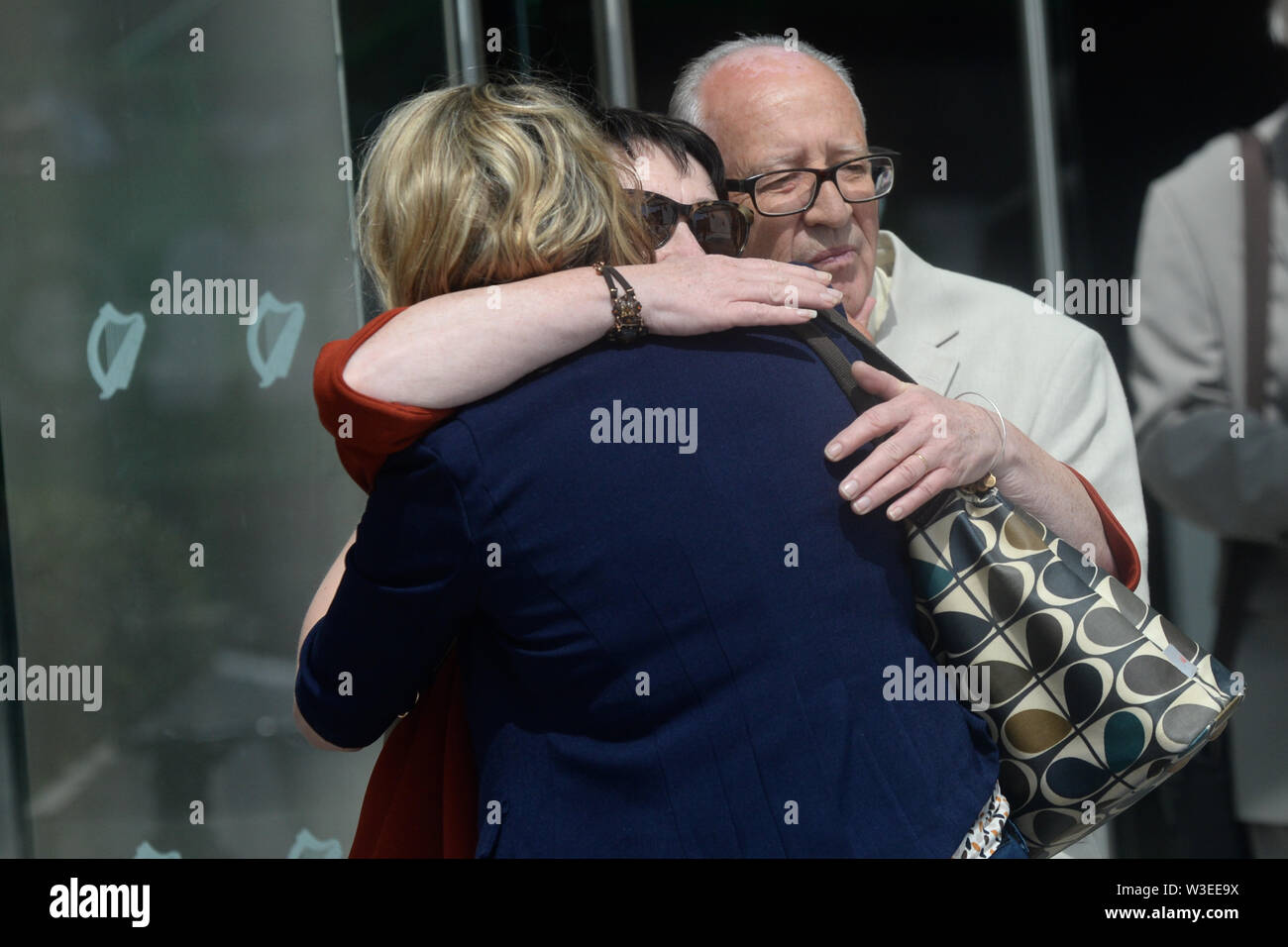 Patric e Geraldine Kriegel, genitori di assassinati Ana Kriegel, lasciando ai giudici penali di giustizia a Dublino. Due capretti gli assassini sono a causa di essere condannato oggi dopo che essi sono stati condannati per omicidio di 14-anno-vecchio Kriegel il 18 giugno. Foto Stock