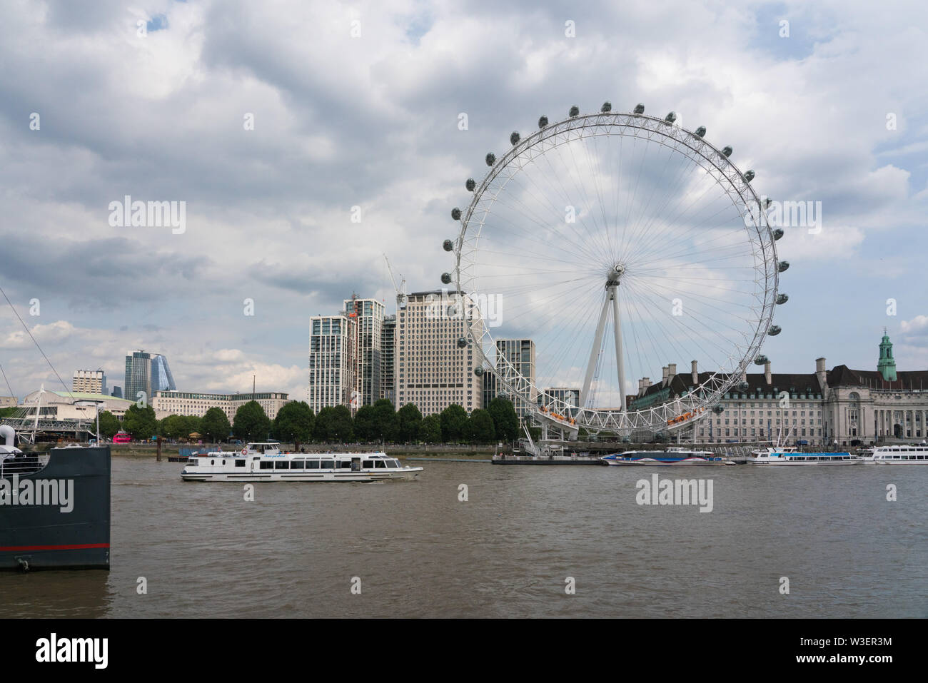 Centro Shell Southbank posto lo sviluppo sulla riva sud del Tamigi vicino al London Eye Foto Stock