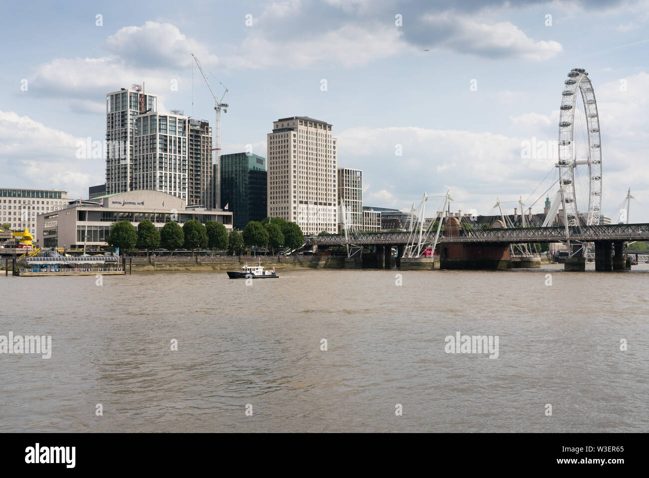 Centro Shell Southbank posto lo sviluppo sulla riva sud del Tamigi vicino al London Eye Foto Stock