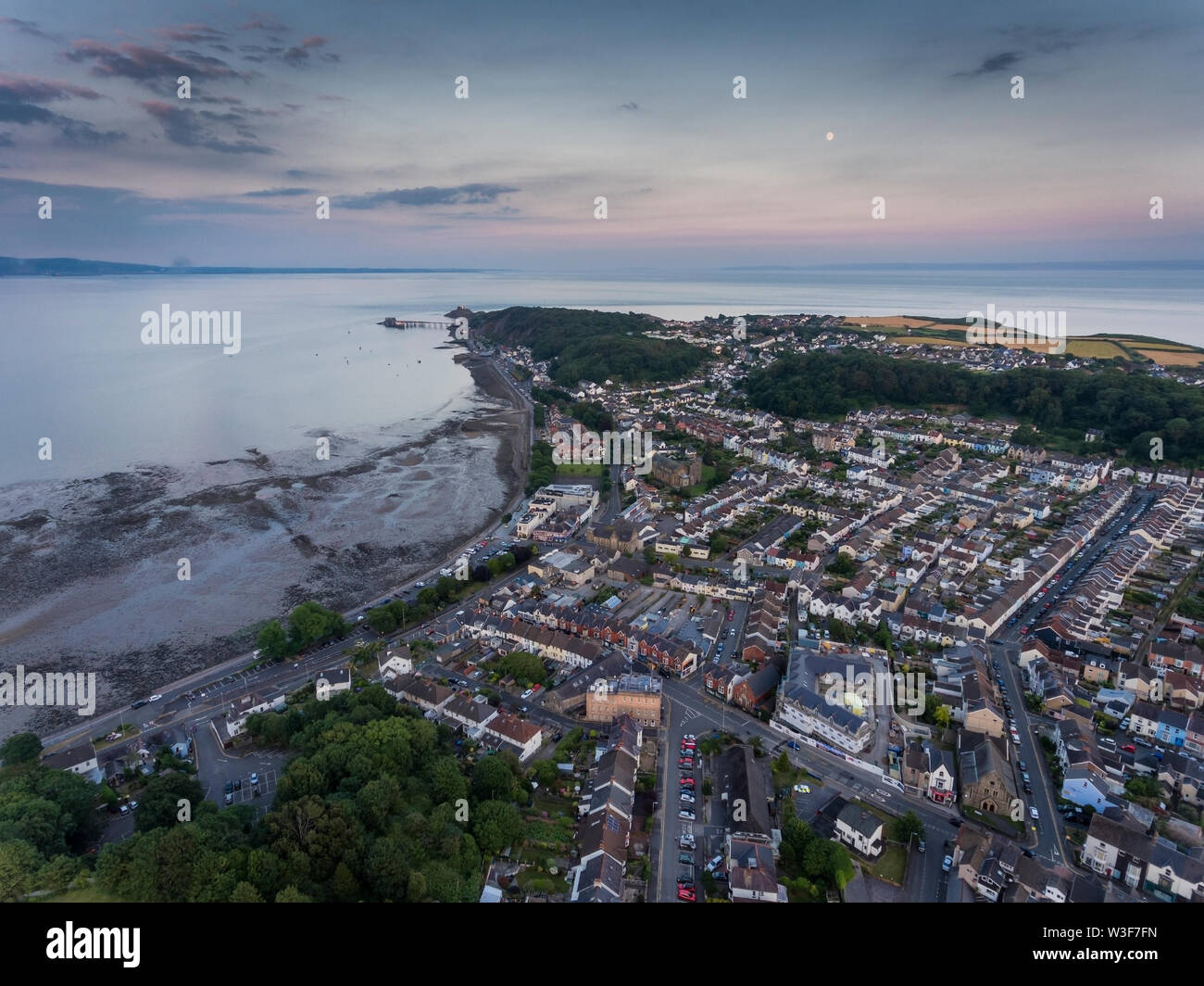 Serata al villaggio di Mumbles Foto Stock