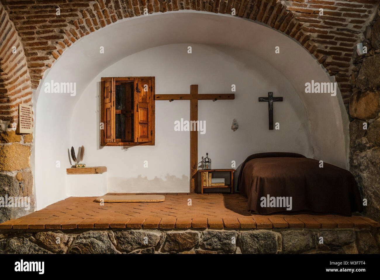 Cella di Santa Teresa de Jesus museo. UNESCO - Sito Patrimonio dell'umanità. La città di Avila. Castilla León, Spagna Europa Foto Stock