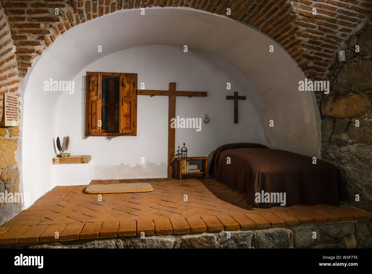Cella di Santa Teresa de Jesus museo. UNESCO - Sito Patrimonio dell'umanità. La città di Avila. Castilla León, Spagna Europa Foto Stock