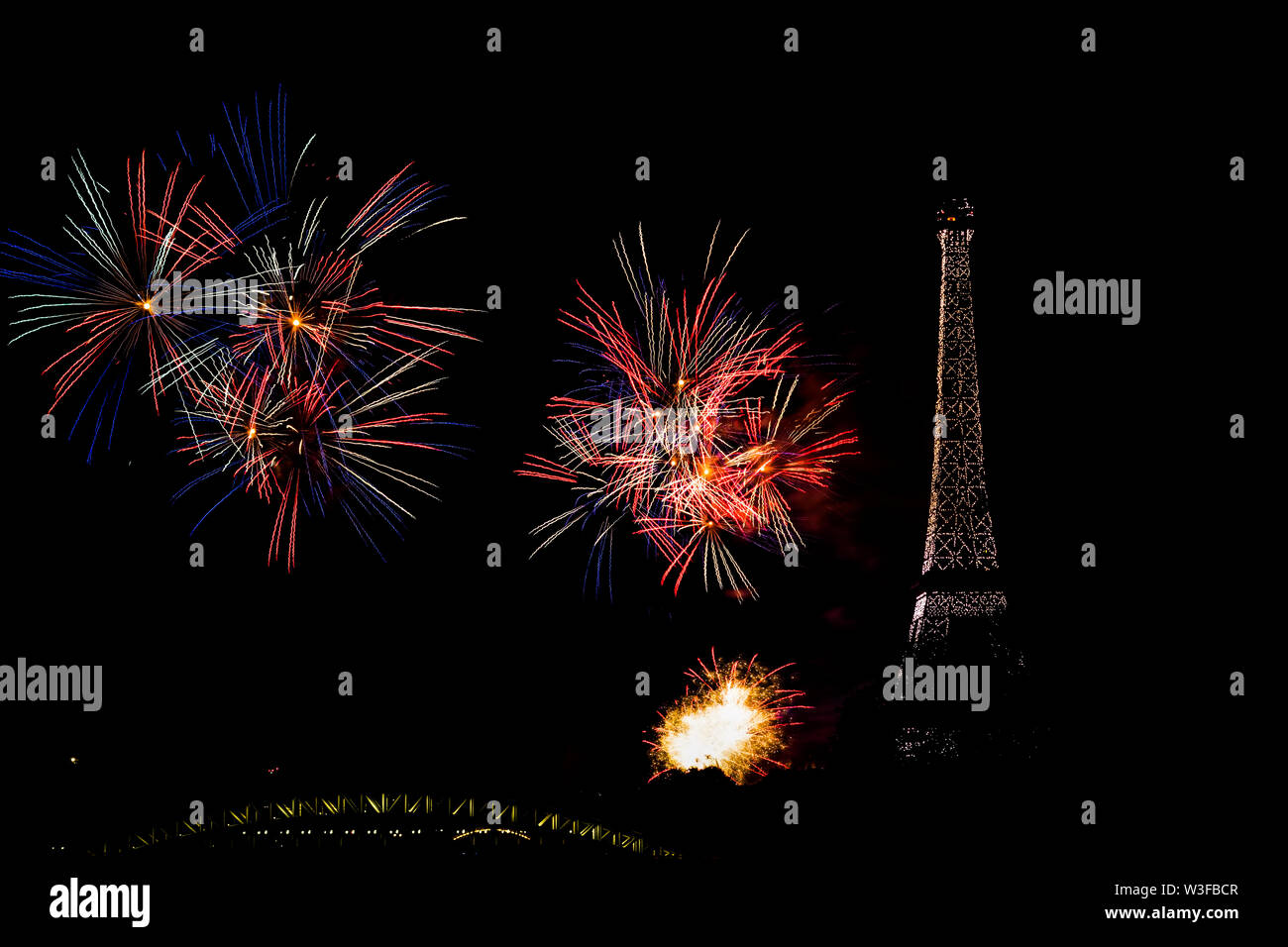 2019 Il giorno della Bastiglia fuochi d'artificio a Parigi Foto Stock