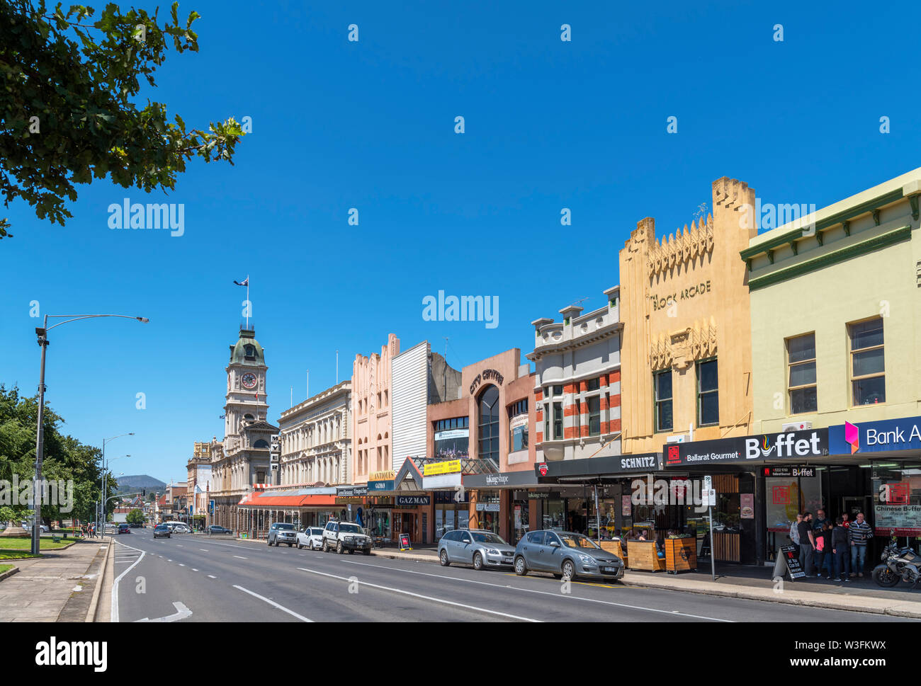 Edifici storici sulla Sturt Street, la strada principale del vecchio Gold città mineraria di Ballarat, Victoria, Australia Foto Stock