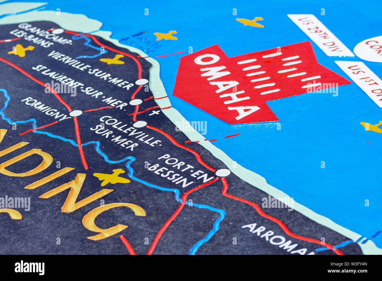E commemorative mappa esplicativa della battaglia di Normandia sbarchi nella Seconda Guerra Mondiale. La spiaggia di Omaha, Francese della Normandia. Foto Stock
