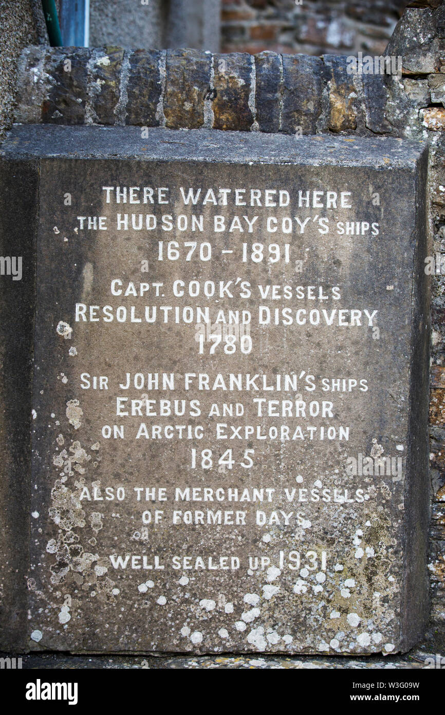 Login ben in Stromness, isole Orcadi Scozia, Regno Unito, utilizzati per la fornitura di acqua per esplorazione artica navi. Foto Stock