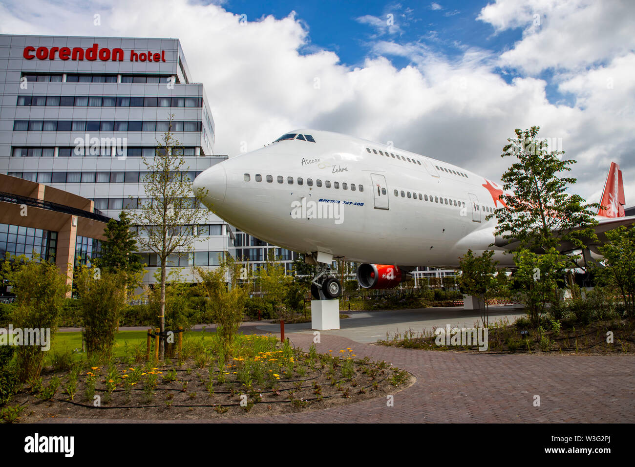 Corendon Village Hotel, all'Aeroporto di Amsterdam Schiphol, ex KLM Boeing 747-400, jumbo jet, nel parco del complesso alberghiero, saranno convertiti in Foto Stock