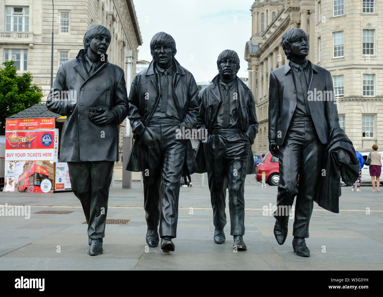 I Beatles Statua in Liverpool (UK), creato dallo scultore Andrea Edwards e donata alla città di Liverpool nel 2008 dal Cavern Club Foto Stock
