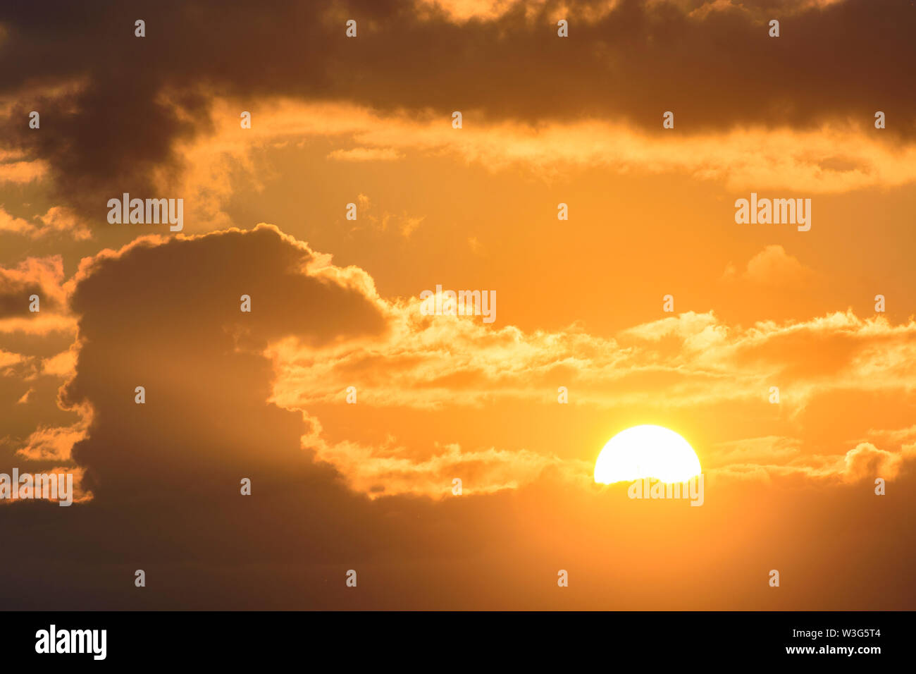 Wien, Vienna: il sole, le nuvole in , Wien, Austria Foto Stock