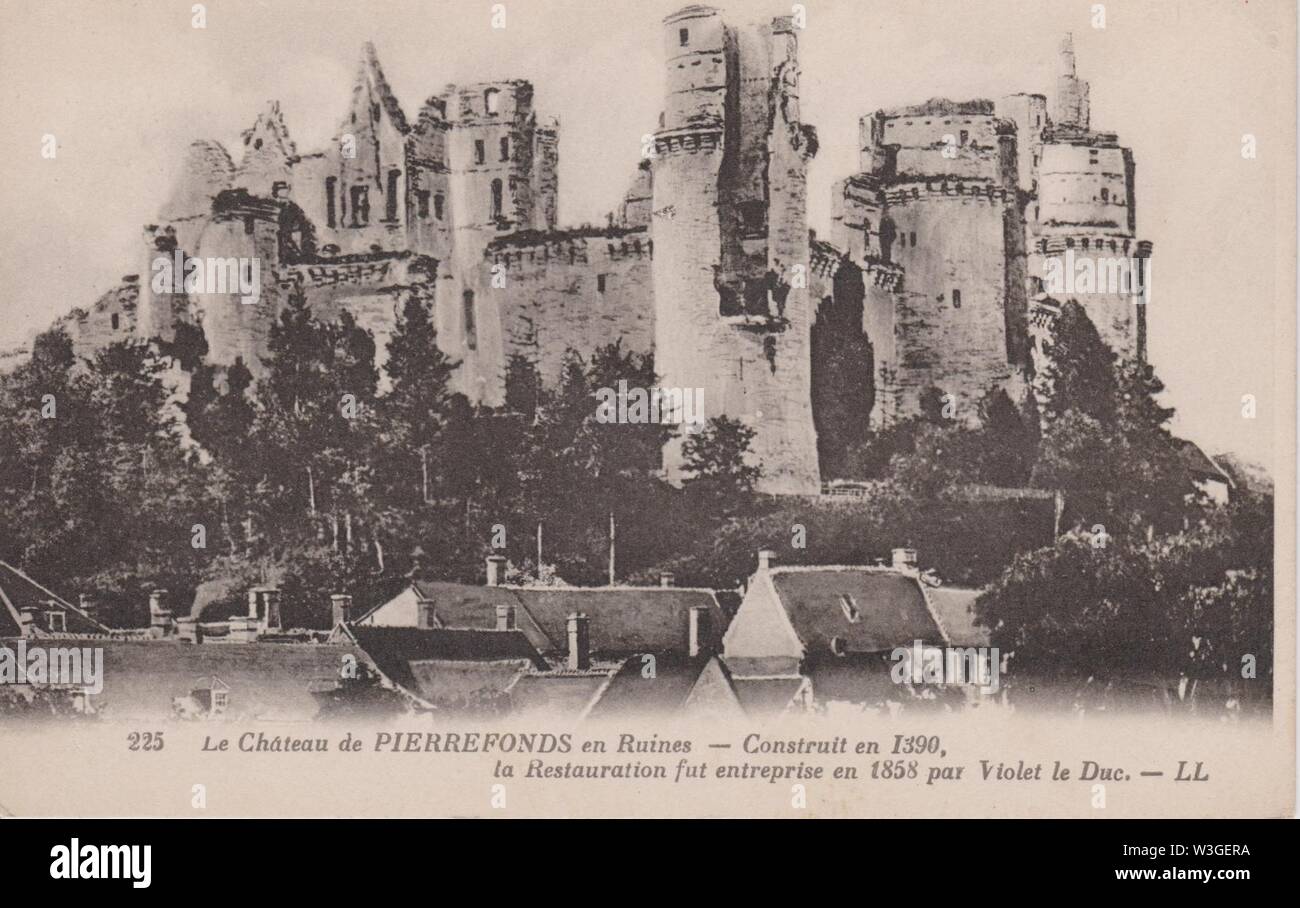 Château de Pierrefonds en ruines (CP1). Foto Stock