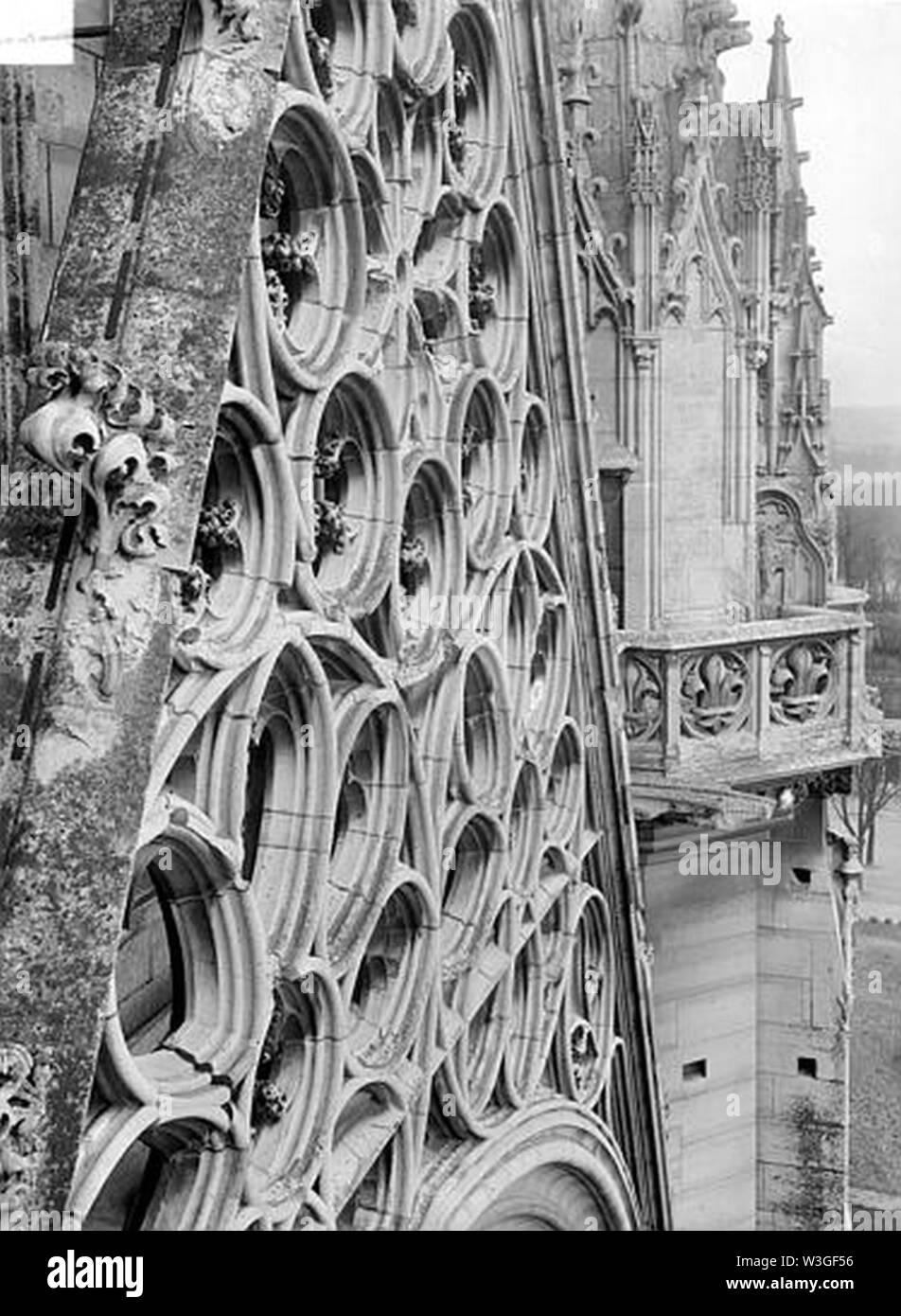 Lo Château de Vincennes - Chapelle côté ouest partie supérieure de la Rose - Vincennes - Médiathèque de l'architecture et du patrimoine - APMH00015939. Foto Stock