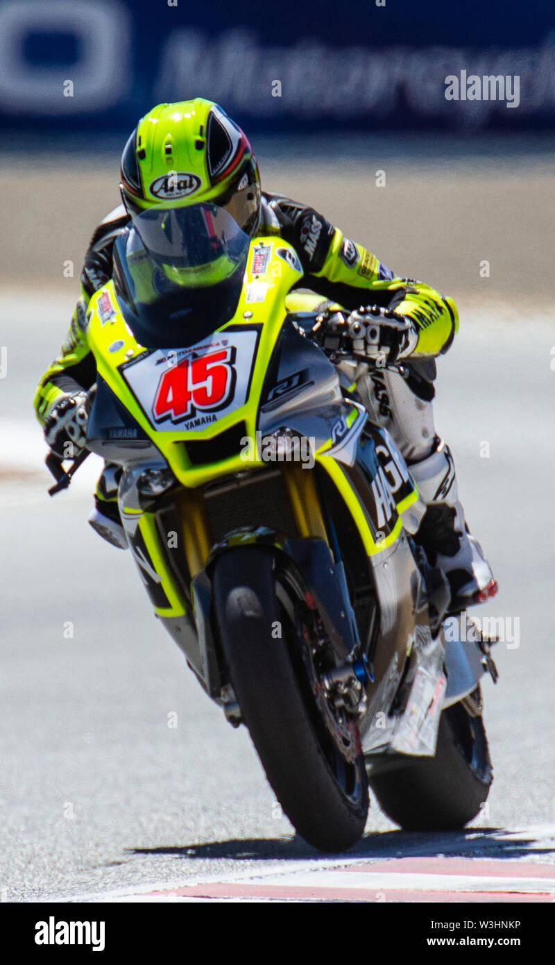 Monterey, CA, Stati Uniti d'America. 13 Luglio, 2019. Un # 45 Cameron Petersen venuta fuori del turno 3 durante la MotoAmerica SuperBike Gara 2 a Weathertech Raceway Laguna Seca Monterey, CA Thurman James/CSM/Alamy Live News Foto Stock