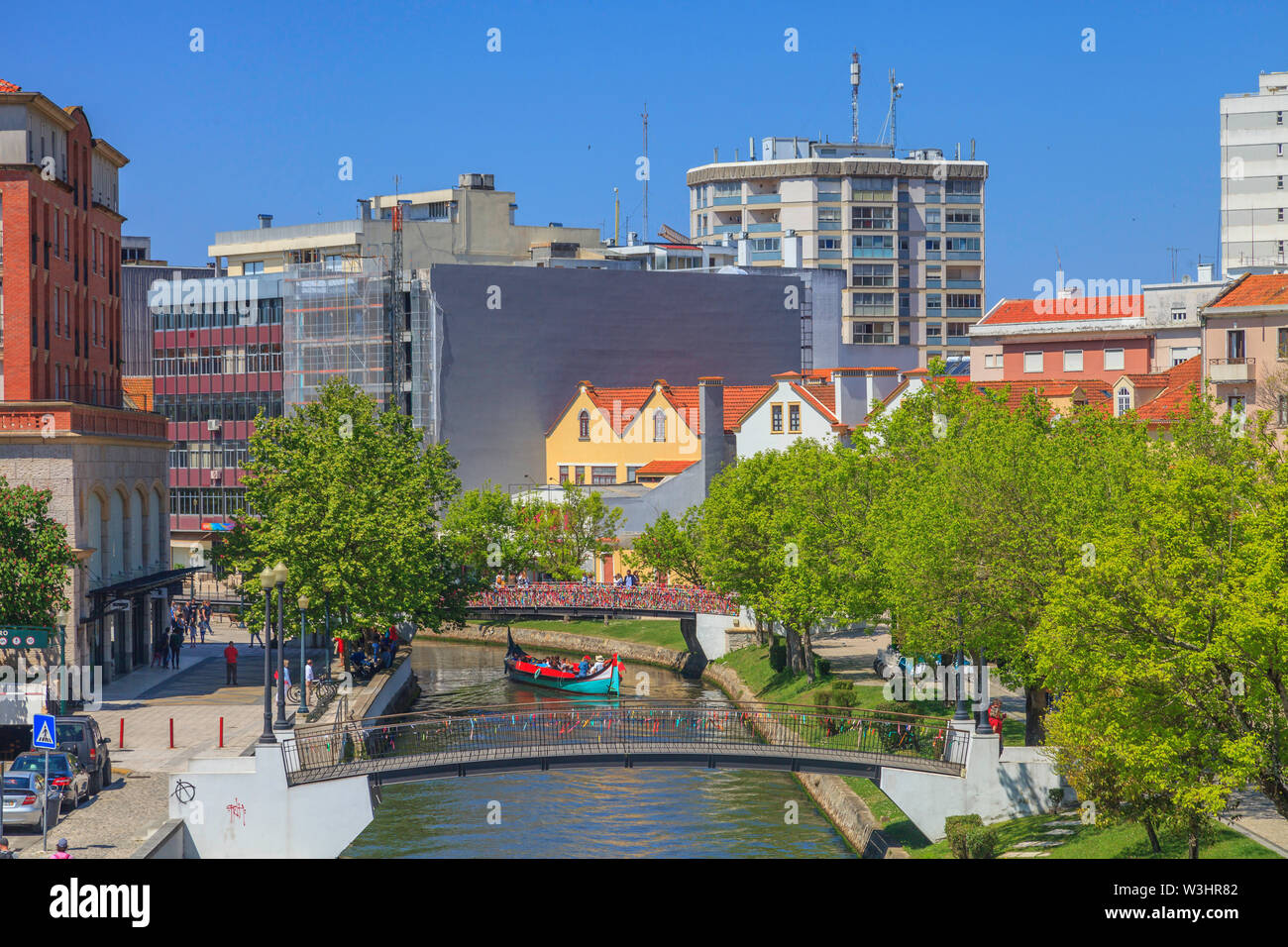 Vista della parte moderna della città di Aveiro Foto Stock