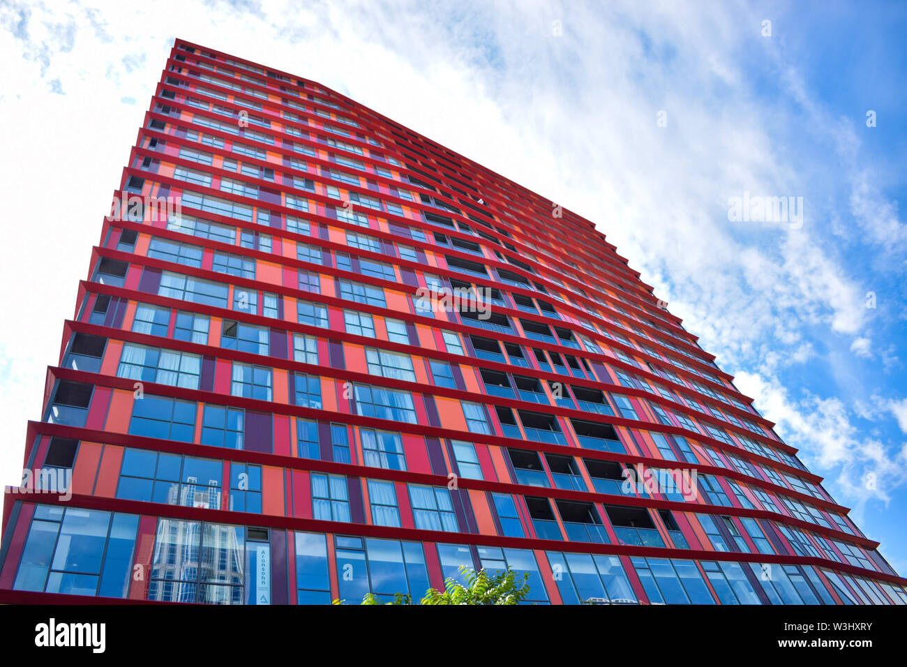 Colorata unica grattacielo Calypso appartamento edificio, Rotterdam Foto Stock