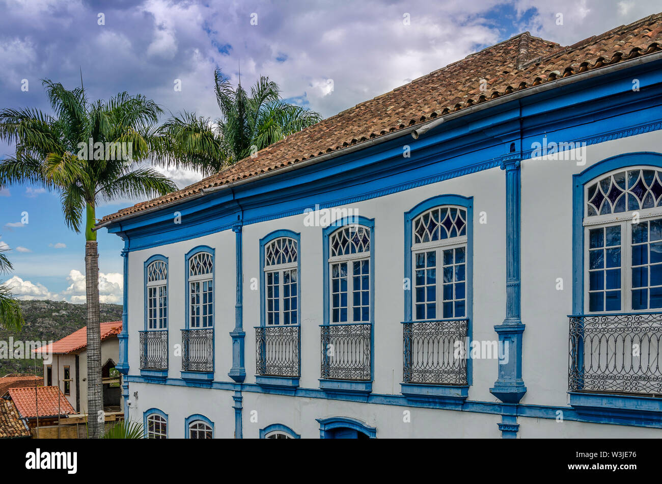 Tour storici ; strade di Diamantina con edifici storici. Diamantina , Minas Gerais, Brasile . Foto Stock