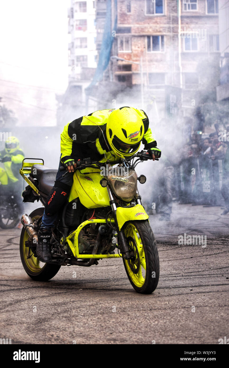 Il formato HD Photo di stunt bike Foto Stock