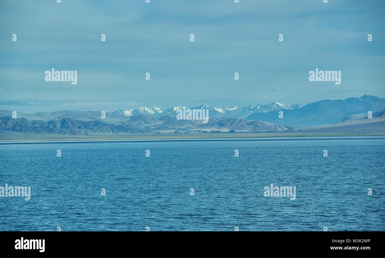 Uureg Nuur lago, lago salino in un bacino endoreico in Mongolia occidentale. Foto Stock