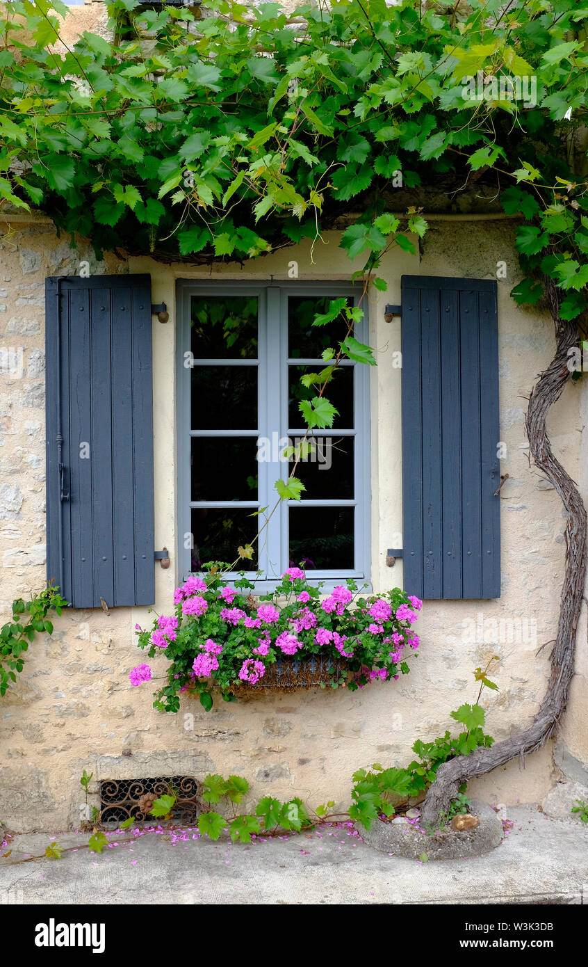 Bella casa francese esterno, valle del Lot, Francia Foto Stock