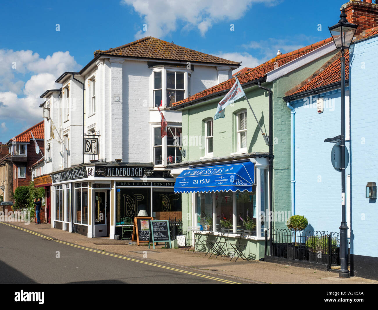 Bar e Cragg sorelle sala da tè sulla High Street a Aldeburgh Suffolk in Inghilterra Foto Stock