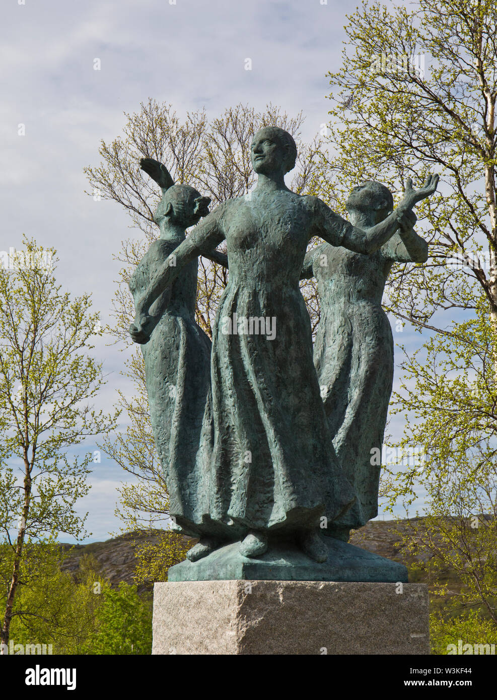 Statua di tre donne provenienti da tre paesi al confine museum, Kirkenes, Finnmark, Norvegia Foto Stock