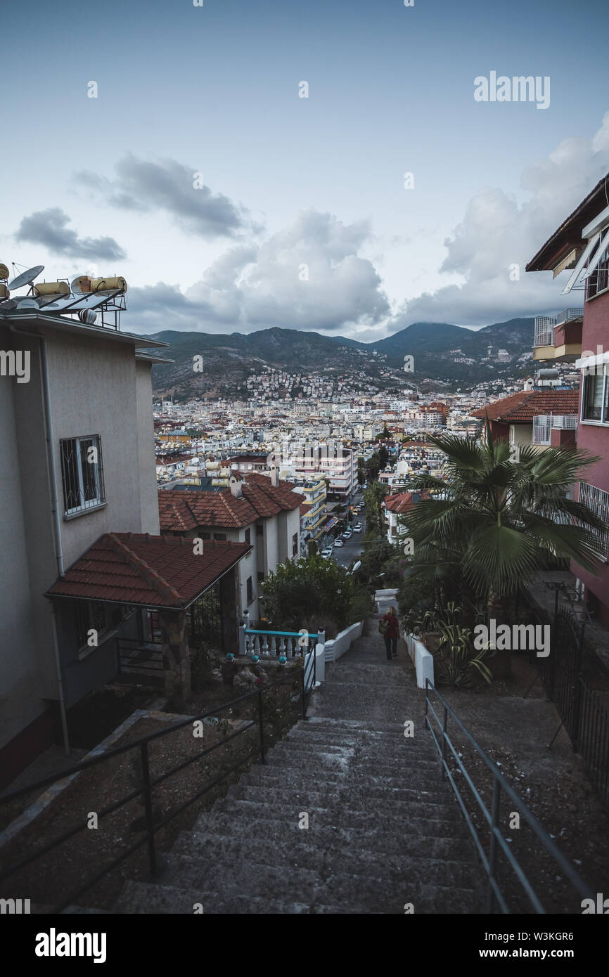 Sera strade di Alanya, Turchia, distretto di Antalya Foto Stock