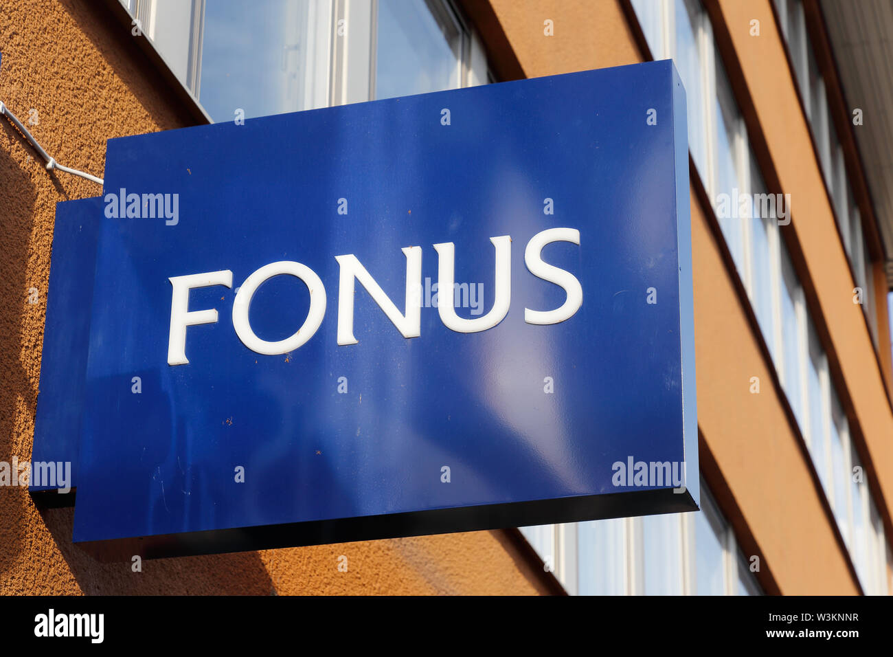 Karlstad, Svezia - 13 Luglio 2019: Close-up del funerale Fonus home iscriviti. Foto Stock