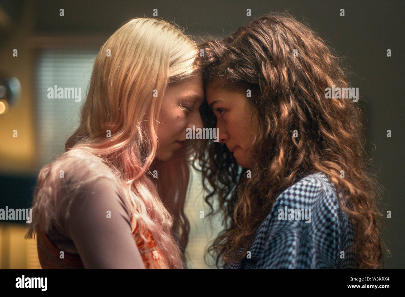 Hunter Schafer, Zendaya, "Euforia" (2019) Photo credit: Eddy Chen-HBO / Hollywood Archive Foto Stock