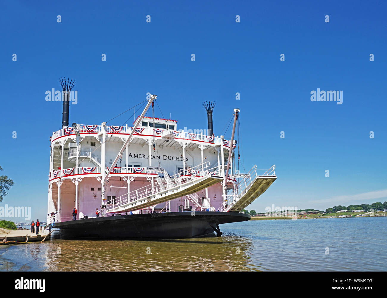 American Duchessa riverboat di American Queen Steamboat Azienda sul Fiume Ohio a Louisville, Kentucky Foto Stock