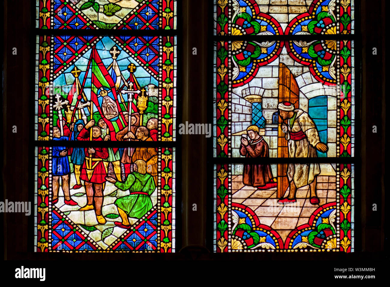 Vetrate laterali della Cattedrale di Leon, chiamata anche Casa della luce. Spagna nord-occidentale Foto Stock